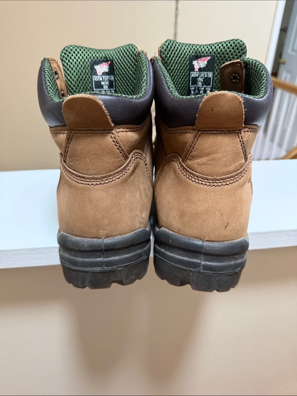 Red Wing Men’s Tan Lace-Up Work Boots